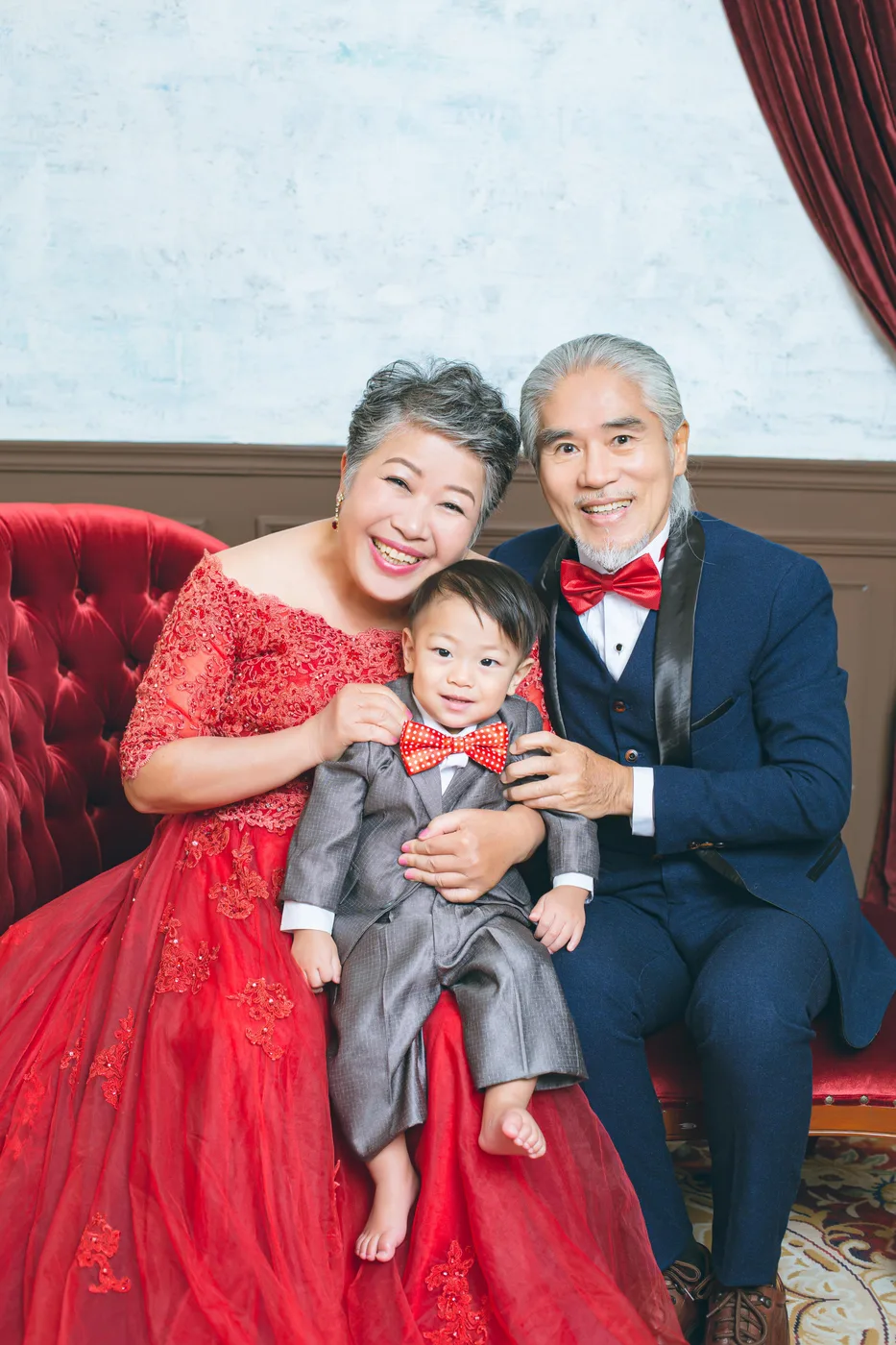 Family portrait Singapore - milestone birthday celebration photography